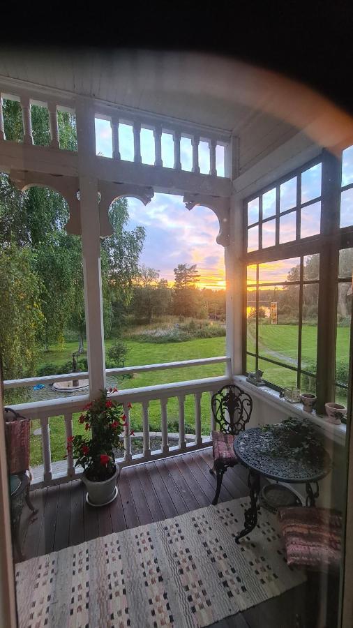 Hällefors Skogsbrynet B&B, Bredsjoe Nya Herrgard מראה חיצוני תמונה