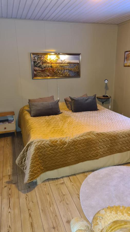 Hällefors Skogsbrynet B&B, Bredsjoe Nya Herrgard מראה חיצוני תמונה