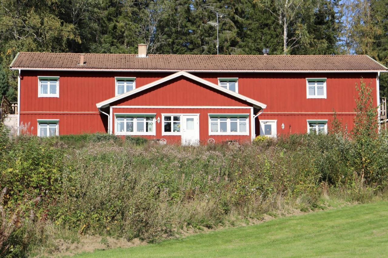 Hällefors Skogsbrynet B&B, Bredsjoe Nya Herrgard מראה חיצוני תמונה